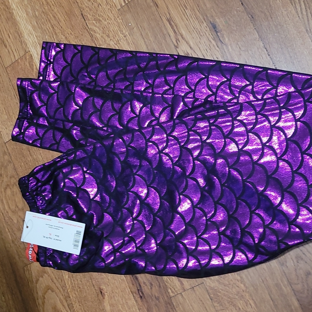 NWT mermaid shiny leggings